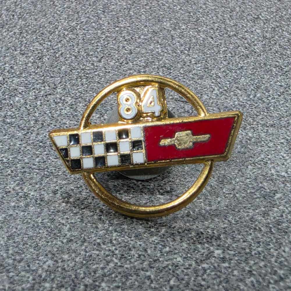 Chevrolet Corvette Pin Gold Excellent 1984 C4 Logo Enamel Lapel